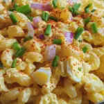 Gefüllter Eier-Nudelsalat