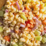 Hörnlisalat: Klassischer Nudelsalat